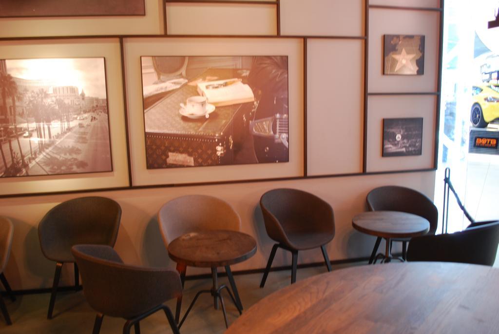 Rock Hotel Dublin Exterior photo