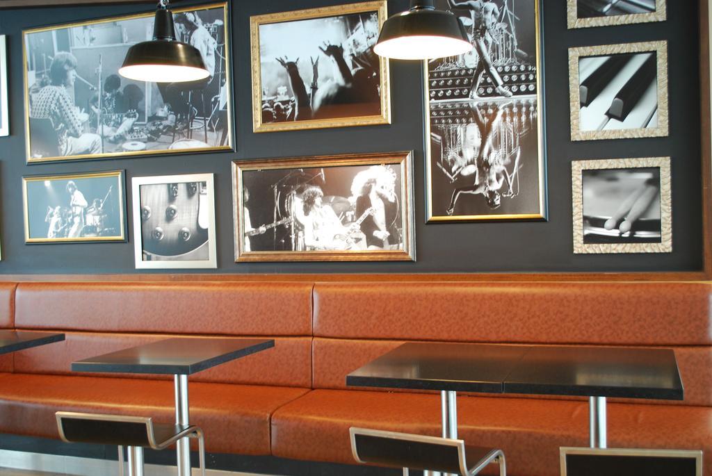 Rock Hotel Dublin Exterior photo